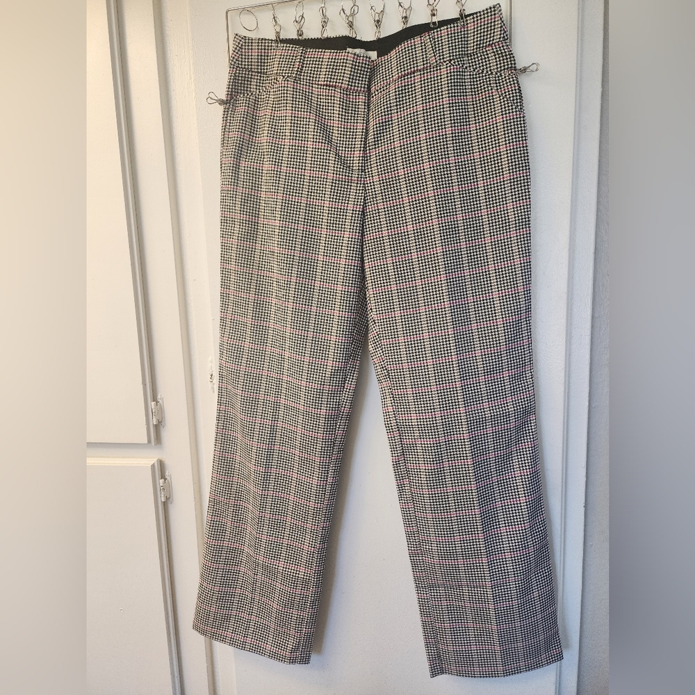 Elegant Black and White Wide Leg Pants with Classic Check Design